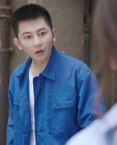 厂妹别想逃 封面