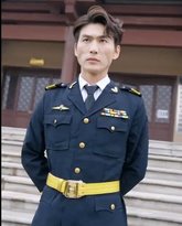 战神奶爸是马甲大佬 高清封面