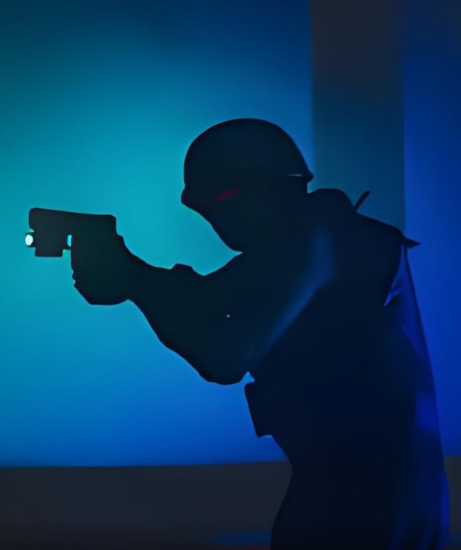 像天使一样奇怪 封面